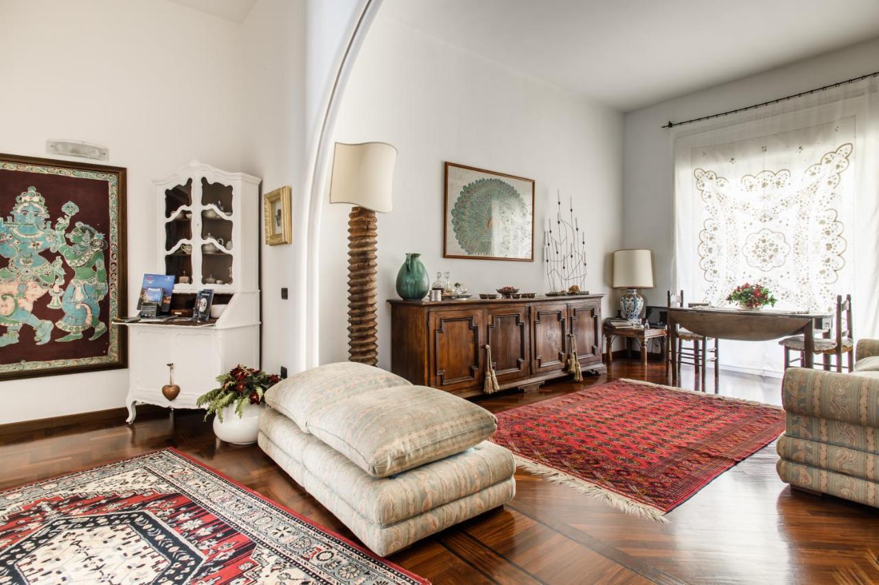 Casa Valeria Bed & Breakfast Napoli