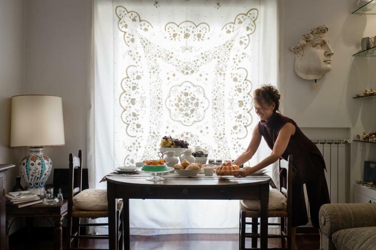 Casa Valeria Bed & Breakfast Napoli